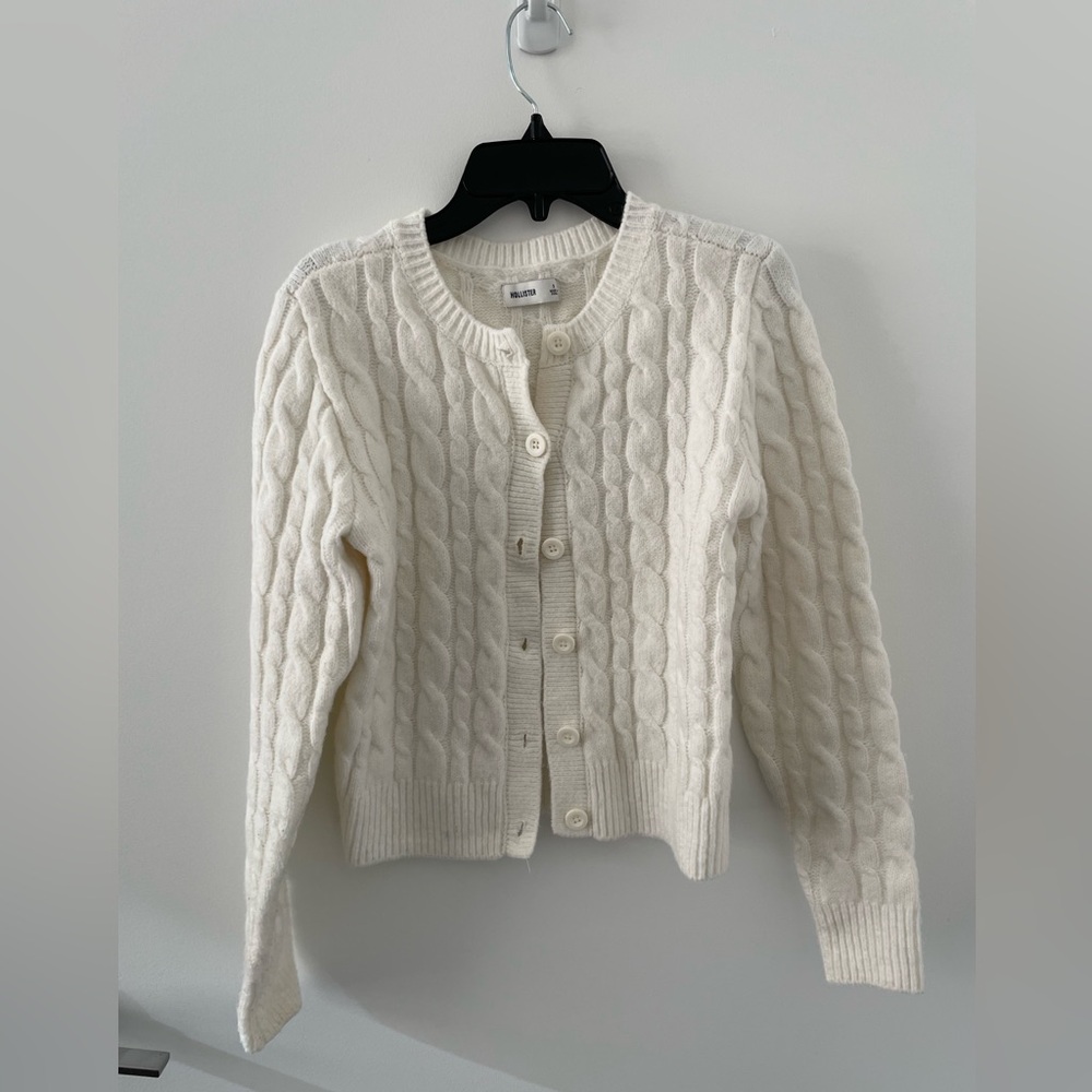 Hollister Cozy Cable Knit Cardigan